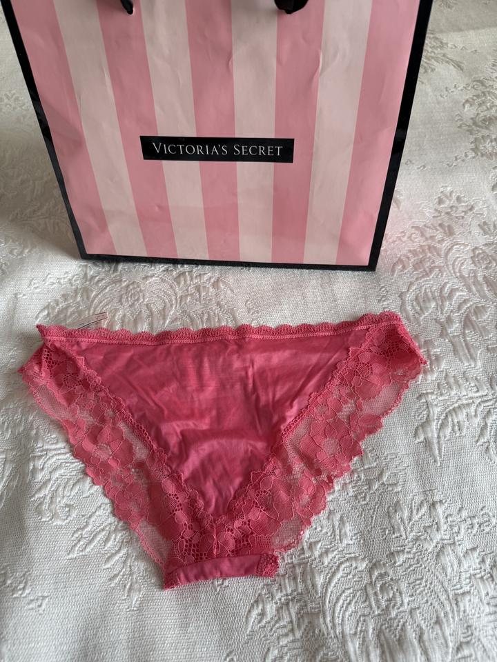 Нижнее белье Victoria’s Secret