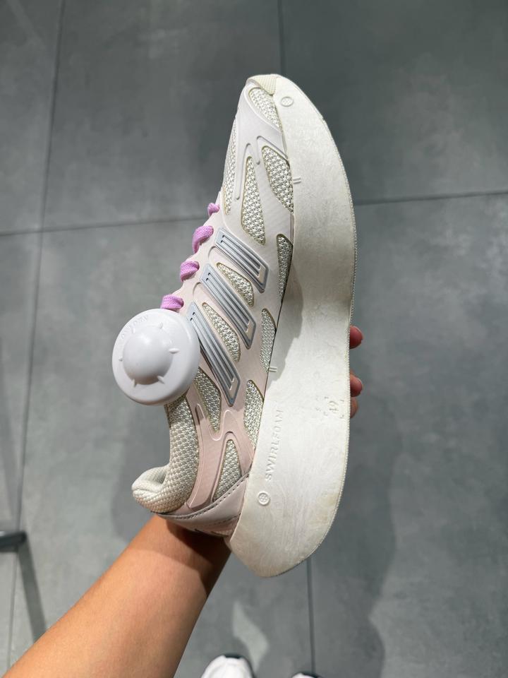 Кроссовки adidas