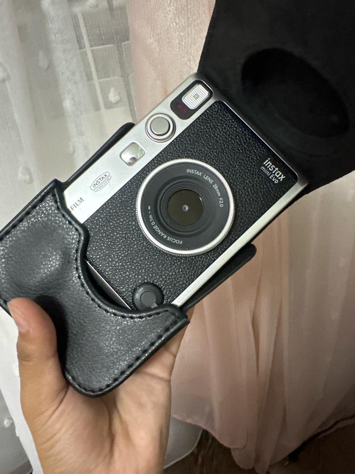 instax mini evo