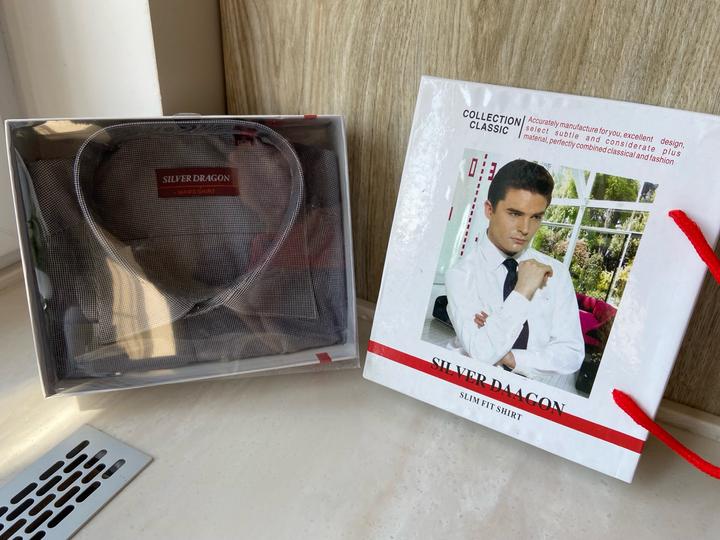 Мужская рубашка с длинным рукавом, новая в упаковке Размер 39, 170-176