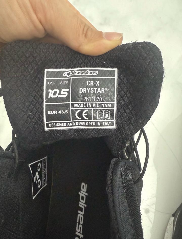 Мотообувь фирмы Alpinestars
