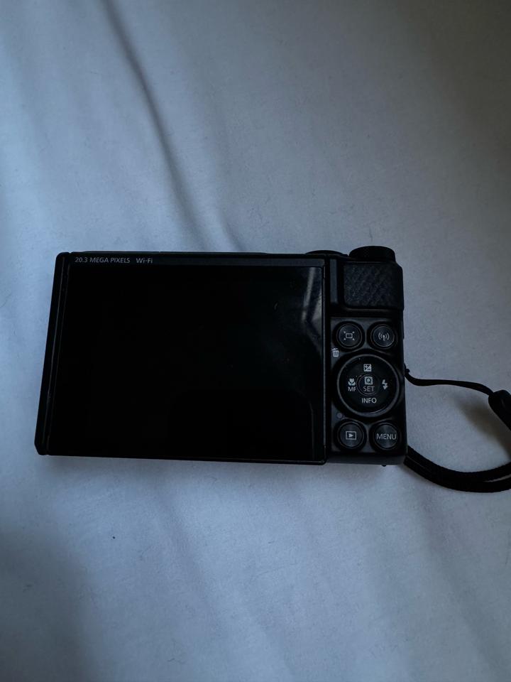 Canon PowerShot SX740 HS