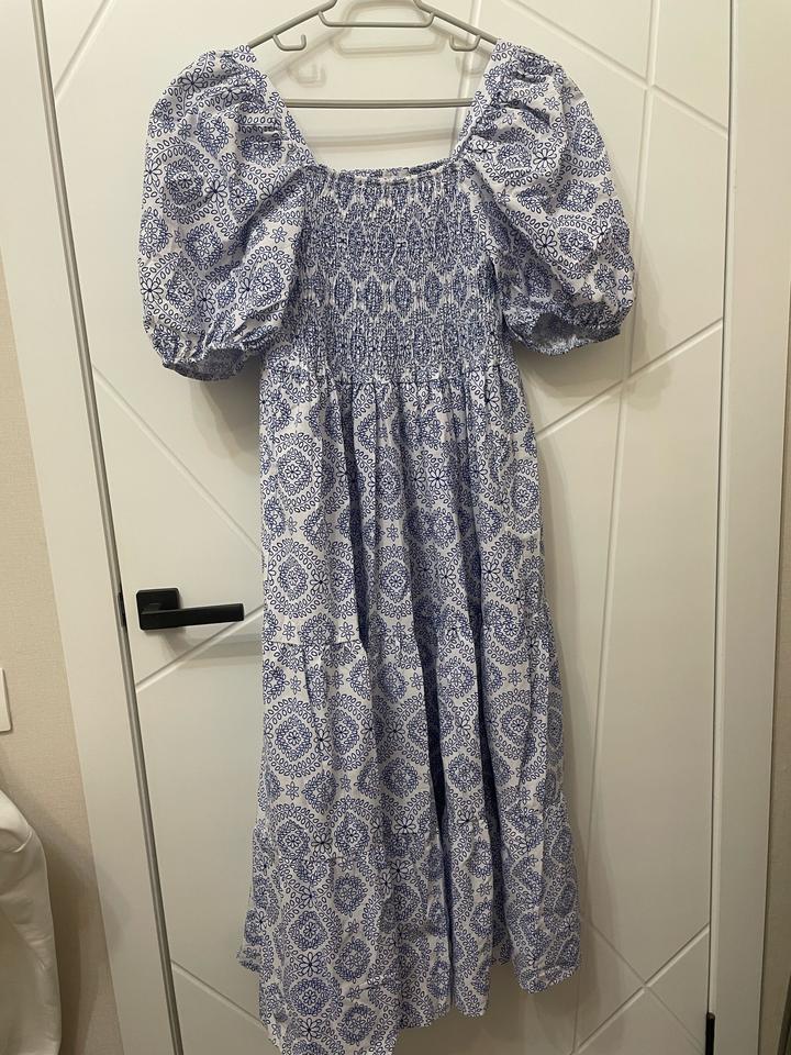 Нарядное платье