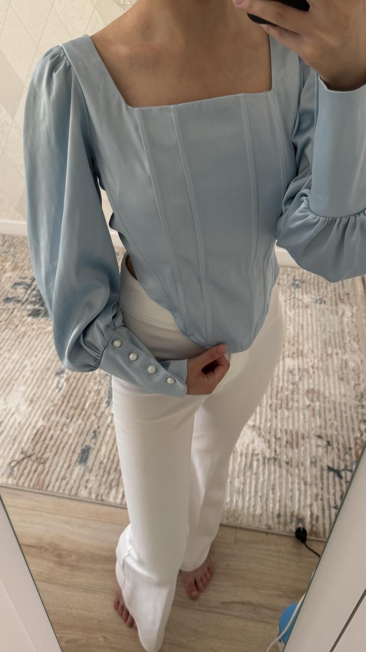 Корсетная голубая блузка