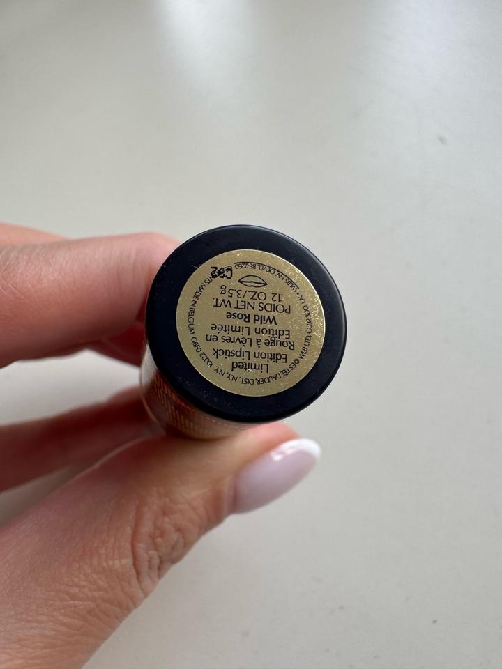 Помада Estee Lauder Limited Edition