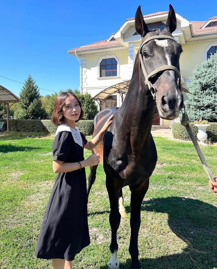 Черное платье