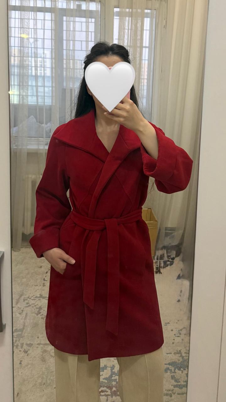 Пальто женское в темно красном цвете