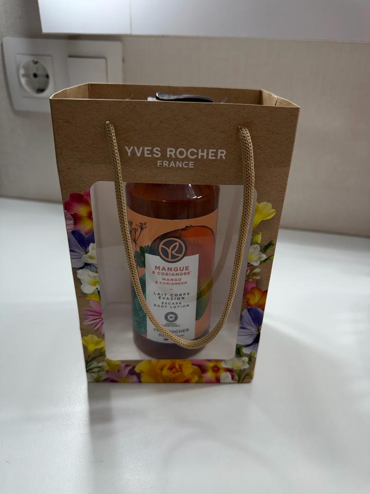 Молочко для Тела YVES ROCHER «Манго & Кориандр»