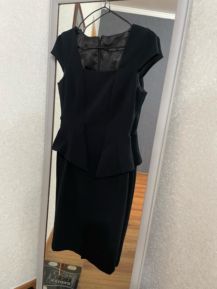 Черное платье Zara Basic