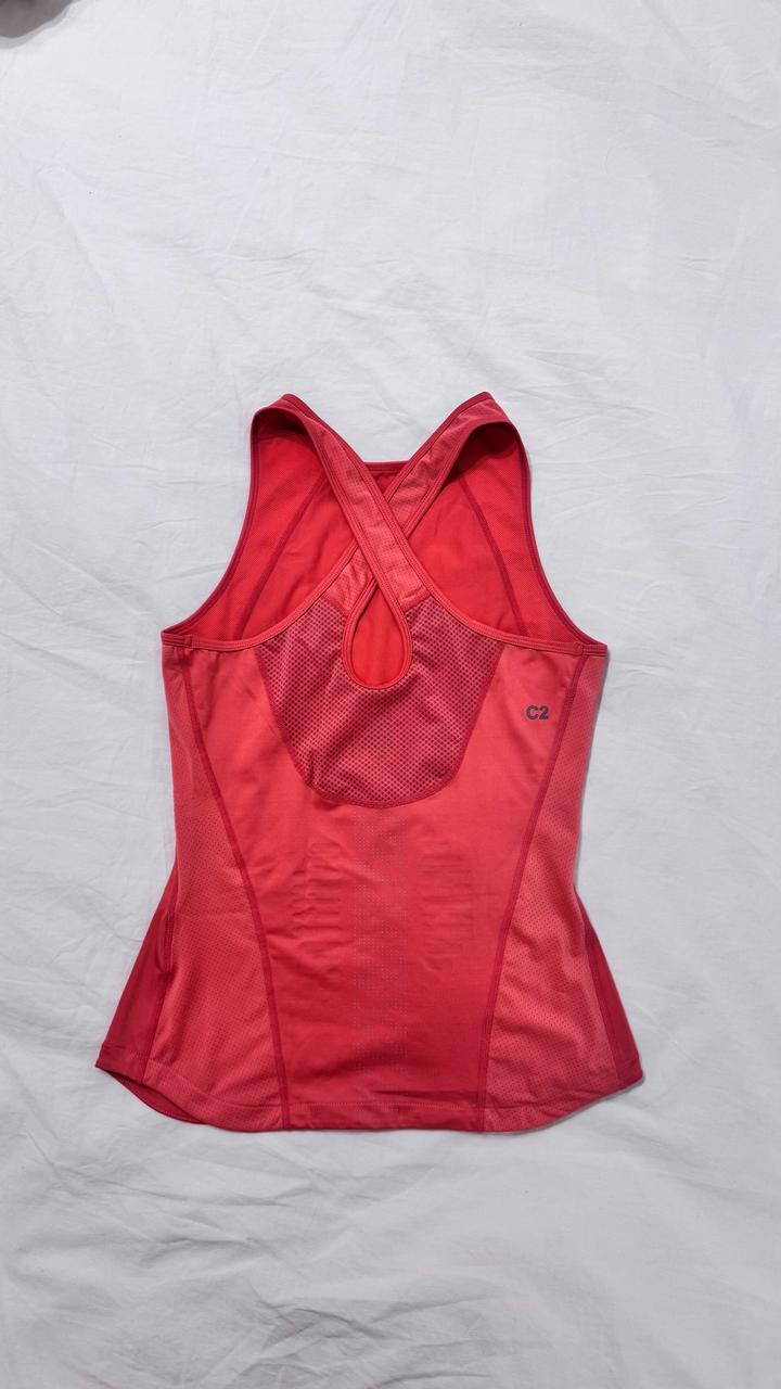 Спортивная Asics