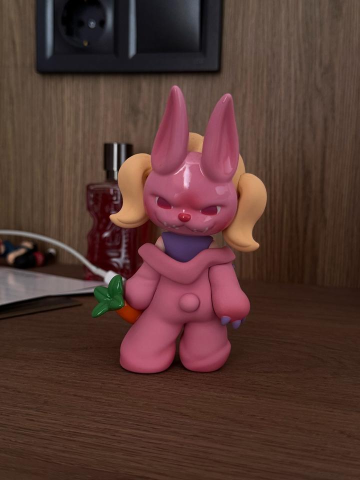 Коллекционная фигурка TNT Space — Lucky Rabbit (Rabbit Skully)