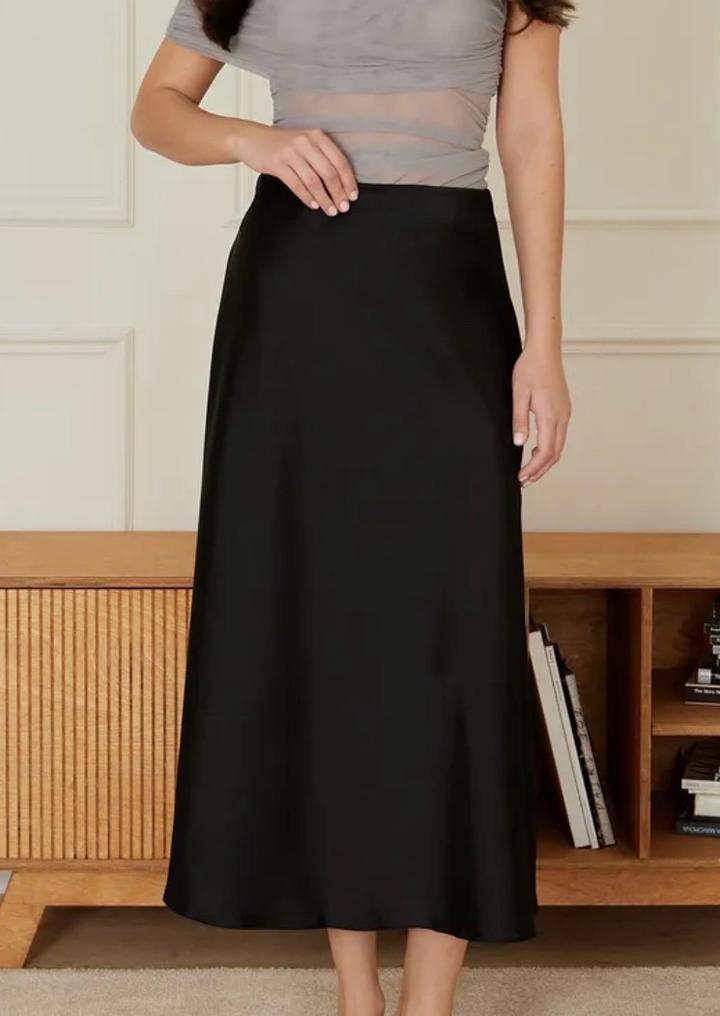 Атласная юбка миди