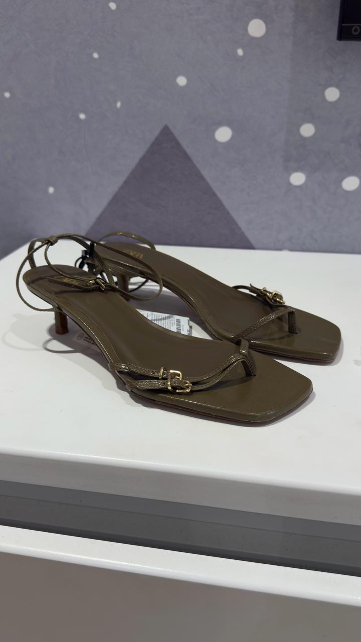 Новые босоножки Zara