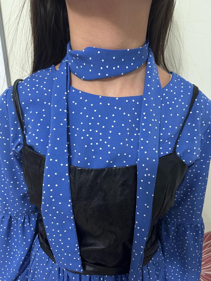 синий горошек платье