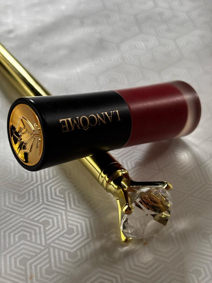 Жидкая матовая помада Lancôme L’Absolu Rouge Drama Ink в оттенке 888 French Idol