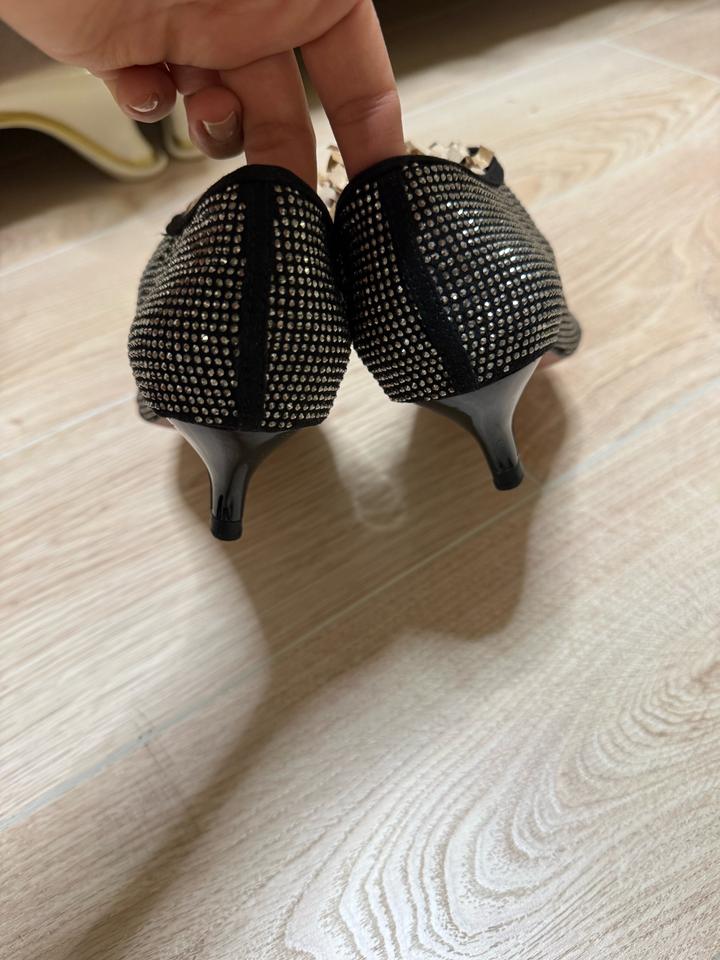 Туфли Zara со стразами