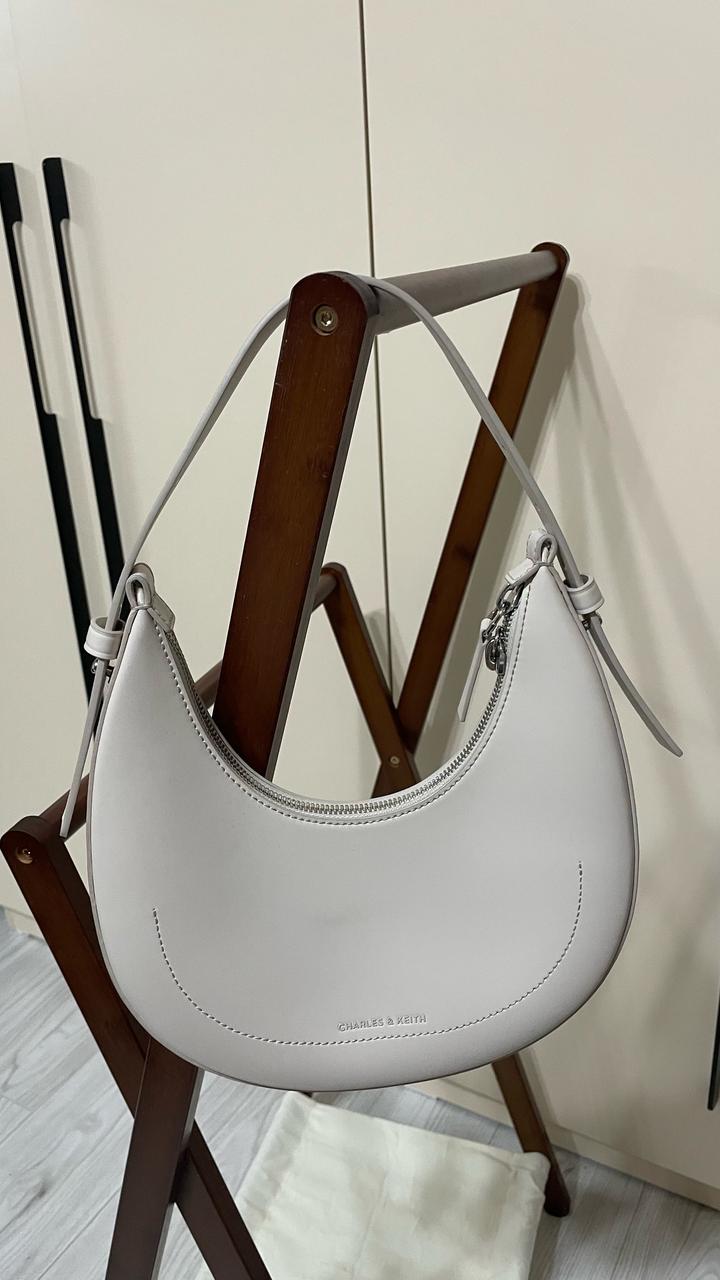 Сумка Charles and Keith