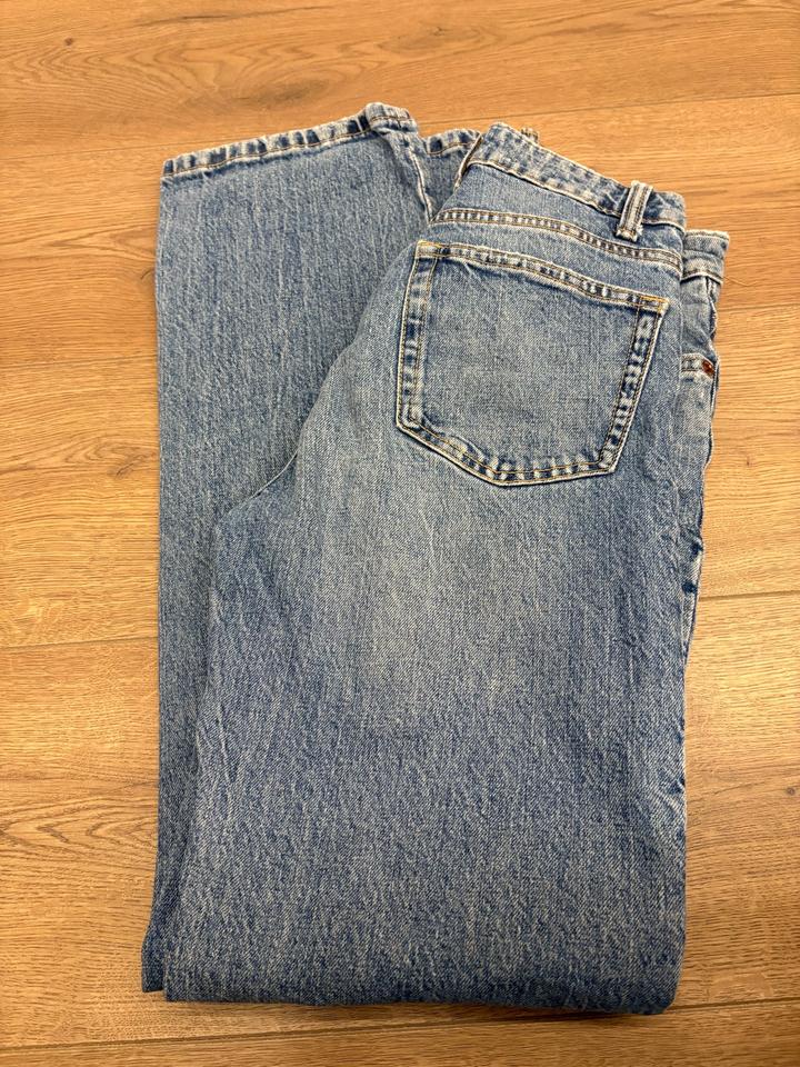 Джинсы от Zara