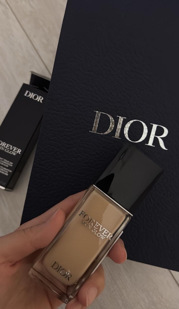 Dior forever skin glow