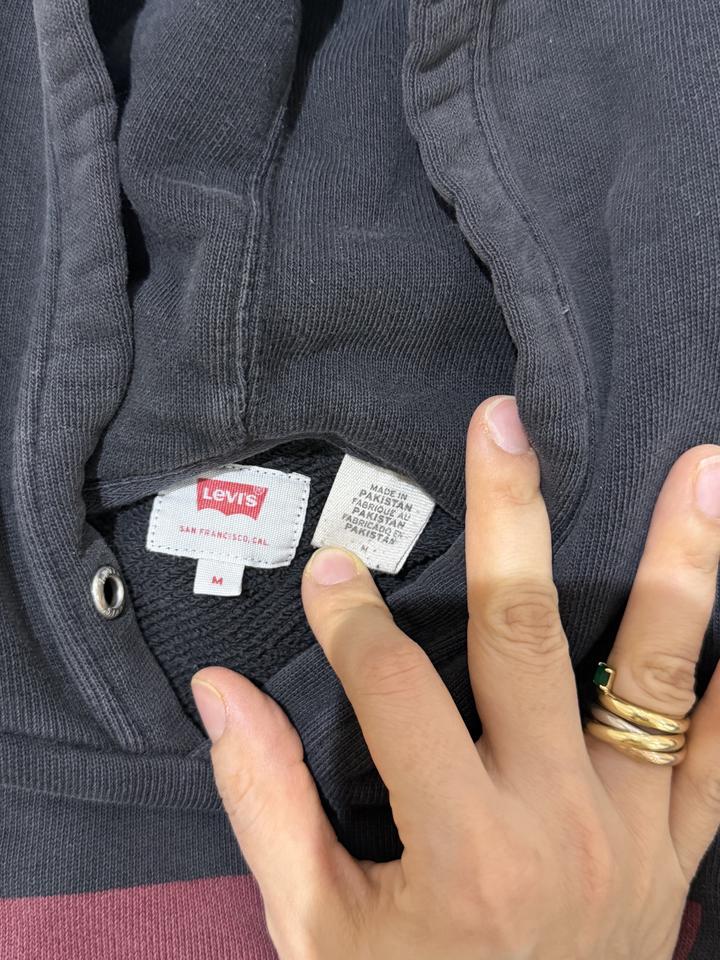Худи Levi's