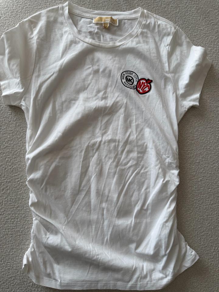 Новая футболка от MK