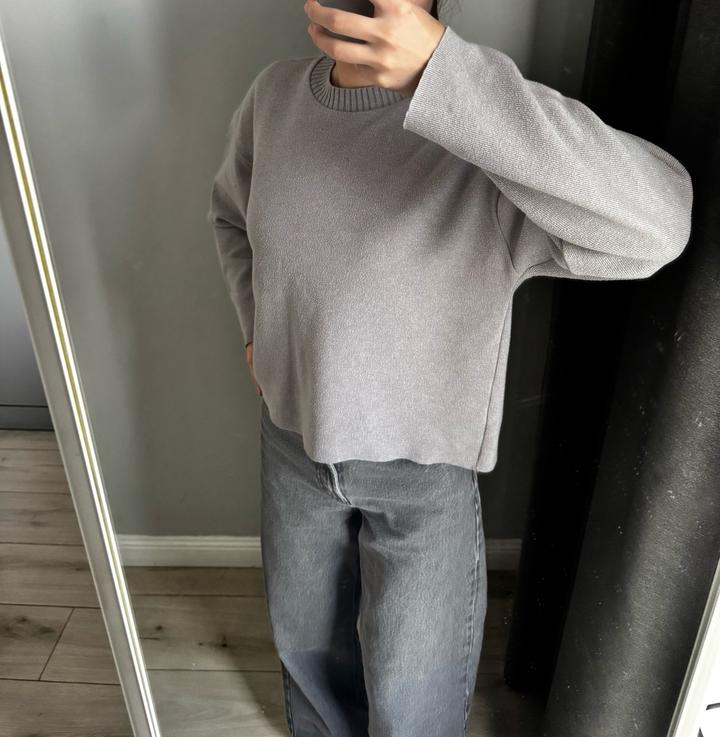серый свитер Zara