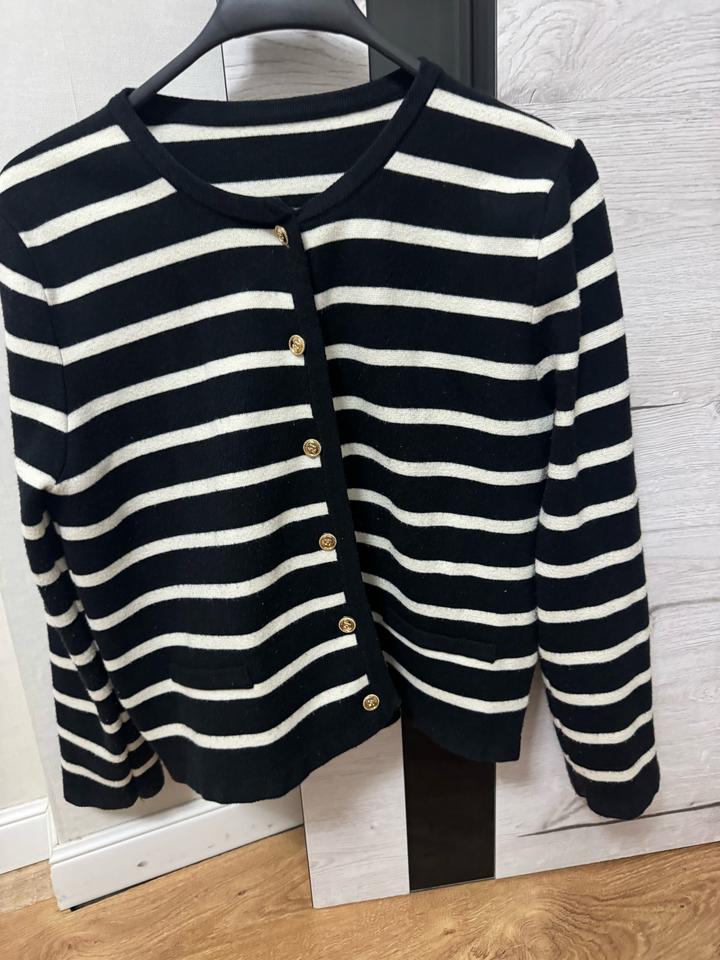 Кофта в полоску