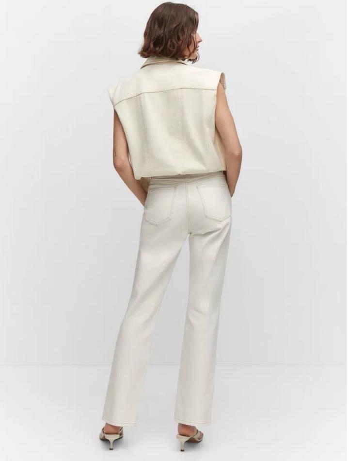 Белый джинсы mango