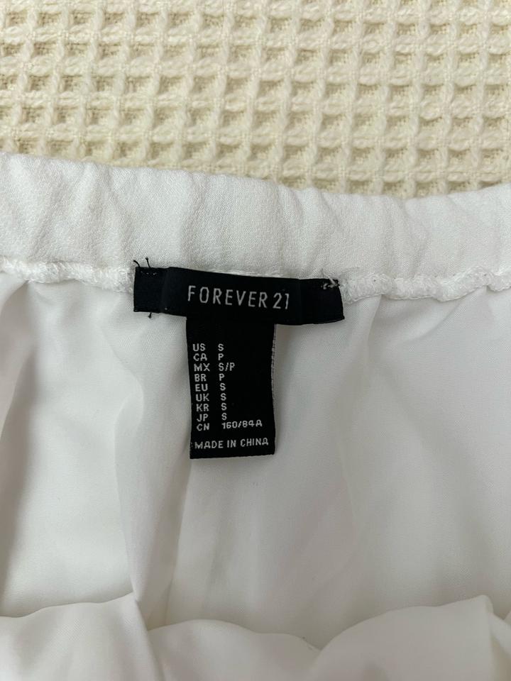 Белое платье Forever 21