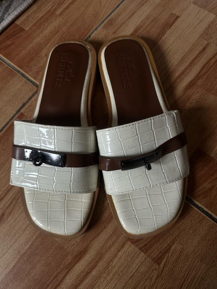 Шлепанцы Hermes
