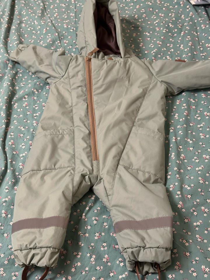 Демисезонный комбинезон для малышей из мембранной ткани бренда Zipkidz