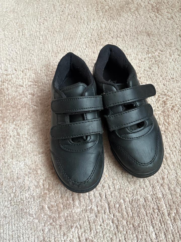 Детские ботинки