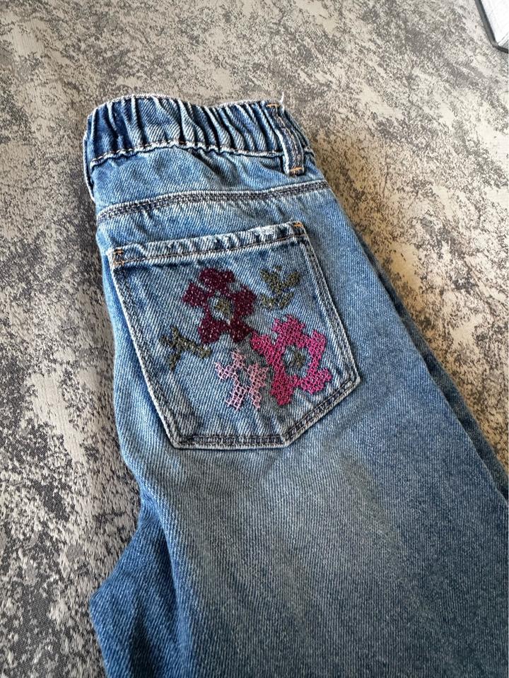 Джинсы Zara