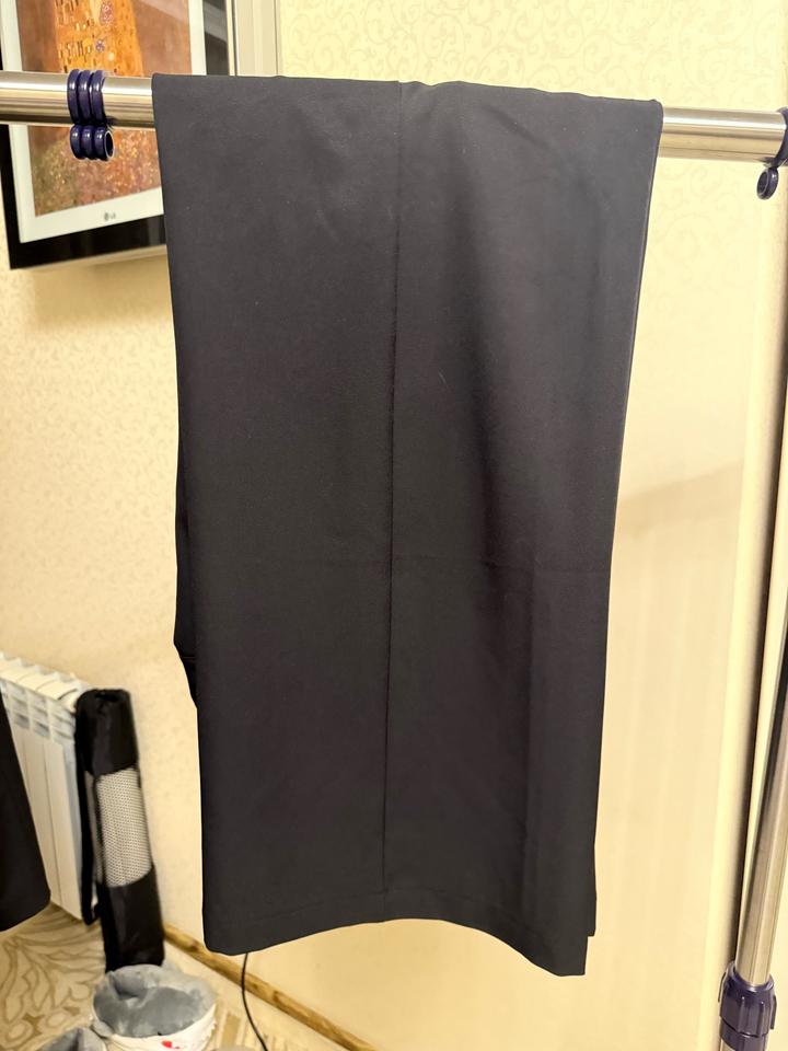 Черные брюки классика