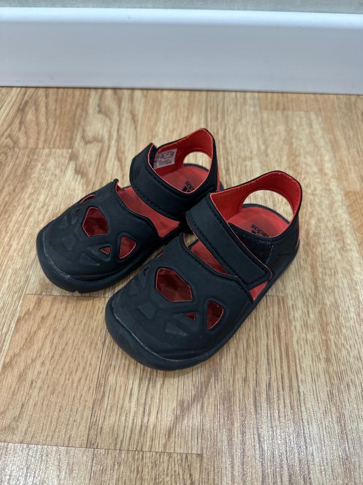 Детские сандали Adidas