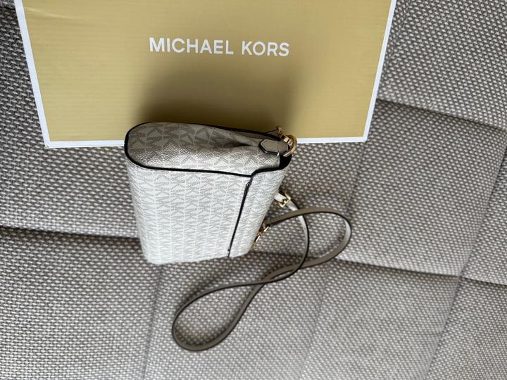 Сумка кросс боди Michael Kors