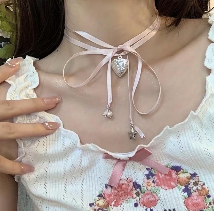 Чокер с сердечком