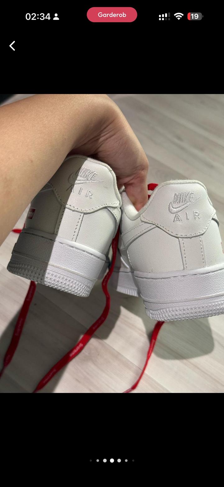 Новые кроссовки Nike air supreme