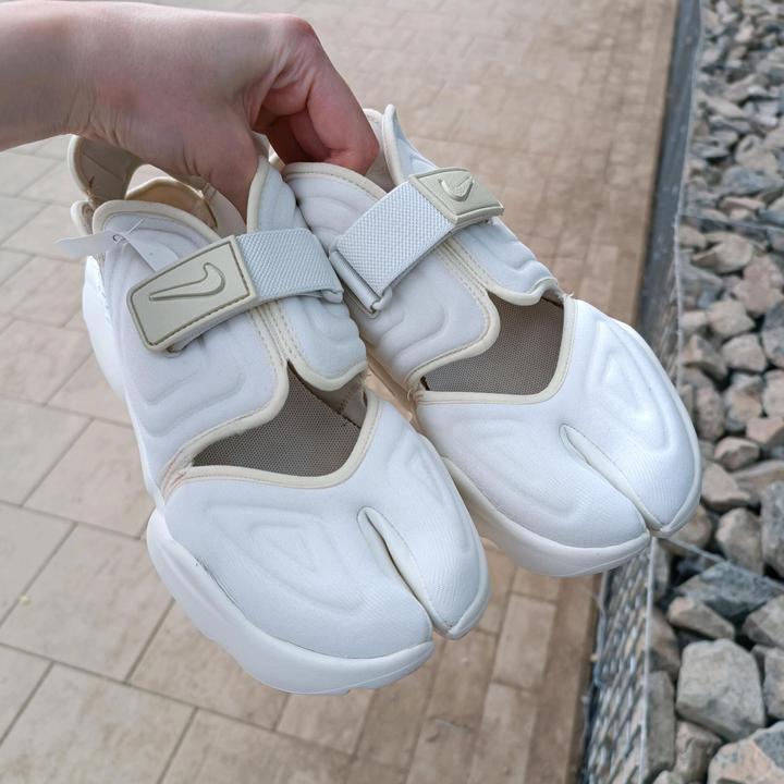 Nike Aqua Rift Tabi 39р