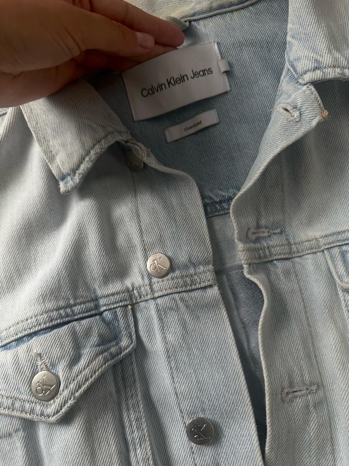 Джинсовая куртка Calvin Klein