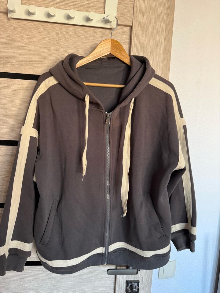 Толстовка с замком теплая