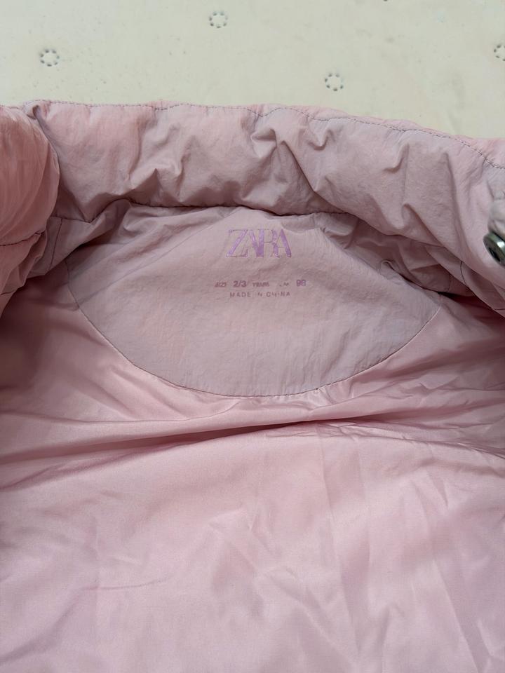 Безрукавка Zara