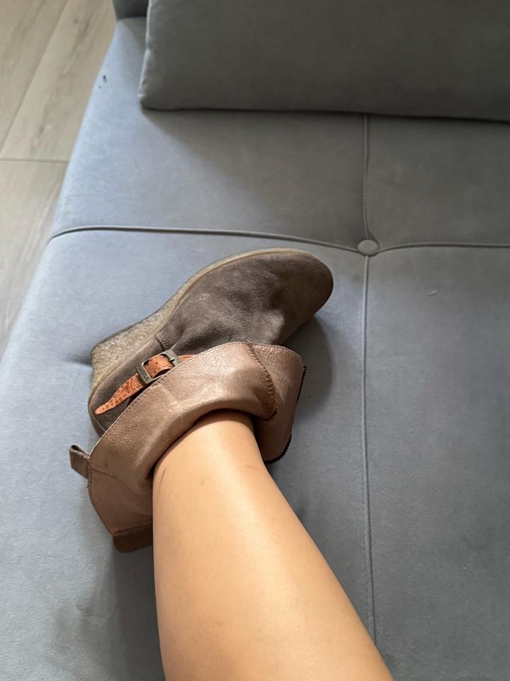 Полусапоги из натуральной замши