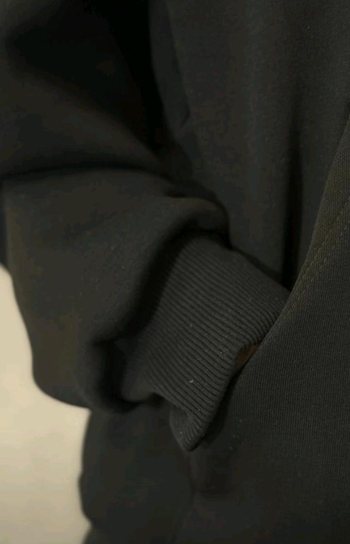 черное зип-худи