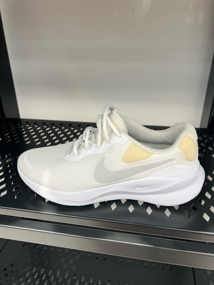 Кроссовки Nike
