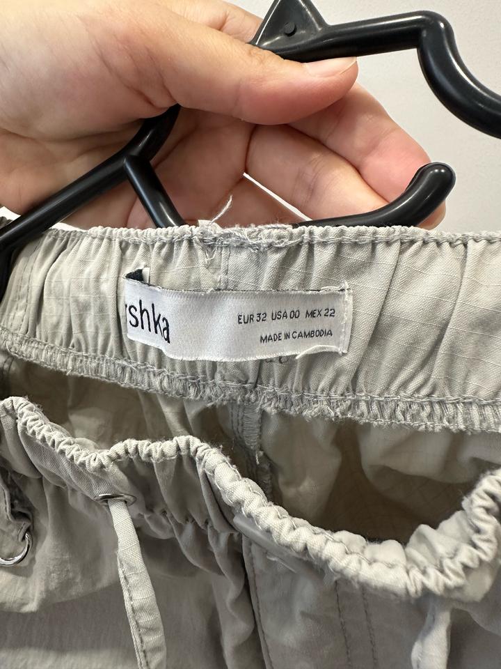 Карго Bershka