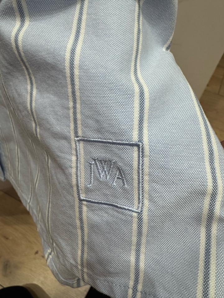 Стильная рубашка от Uniqlo & J.W Anderson