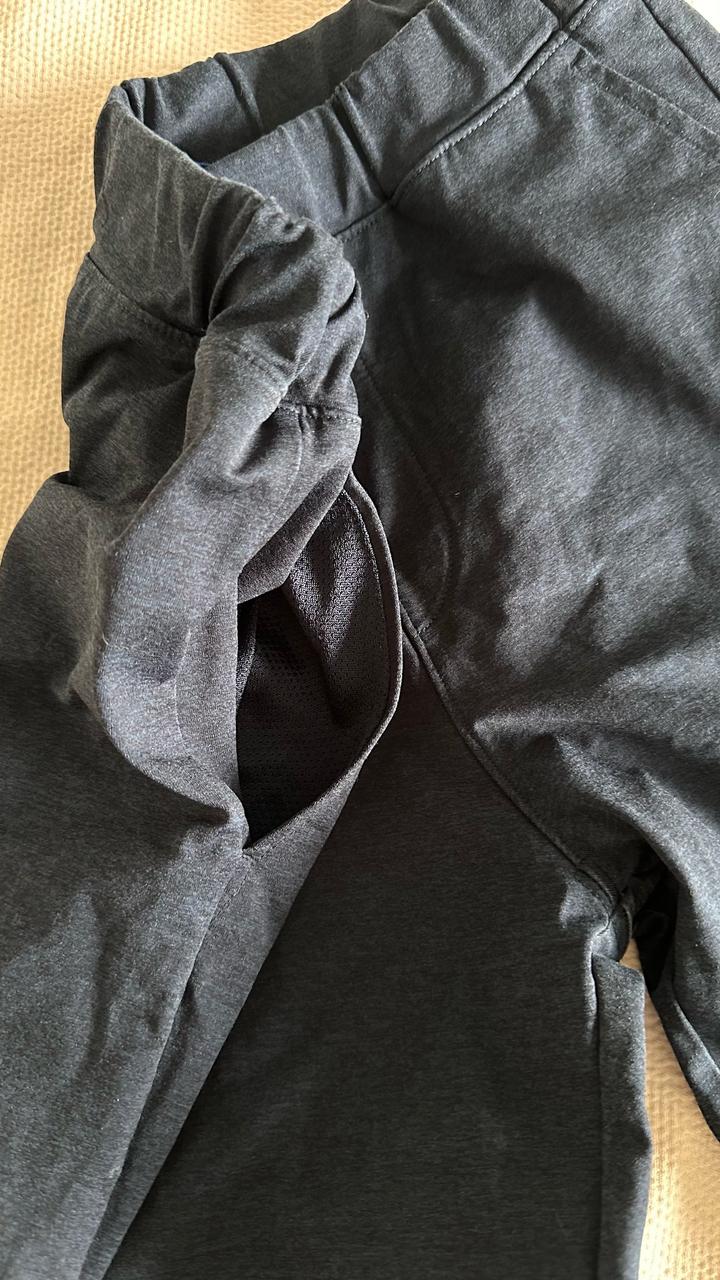 Спортивные эластичные брюки UNIQLO AIRism, размер 150 — отличное состояние