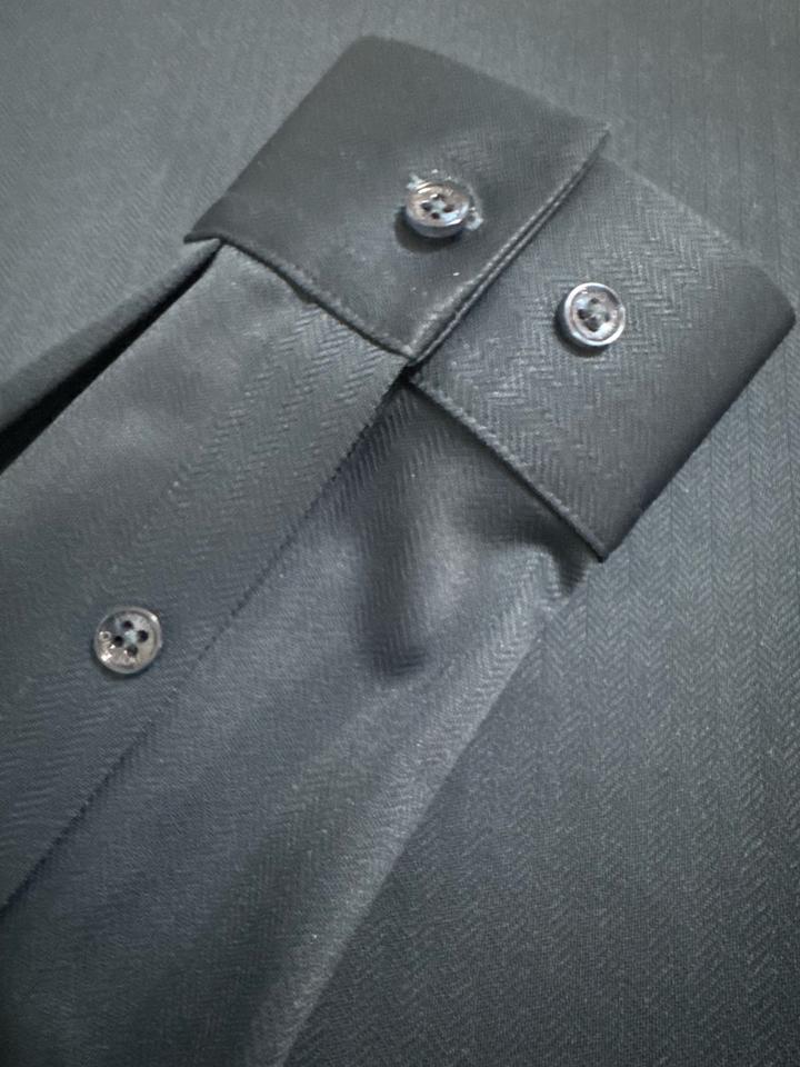 Приталенная рубашка