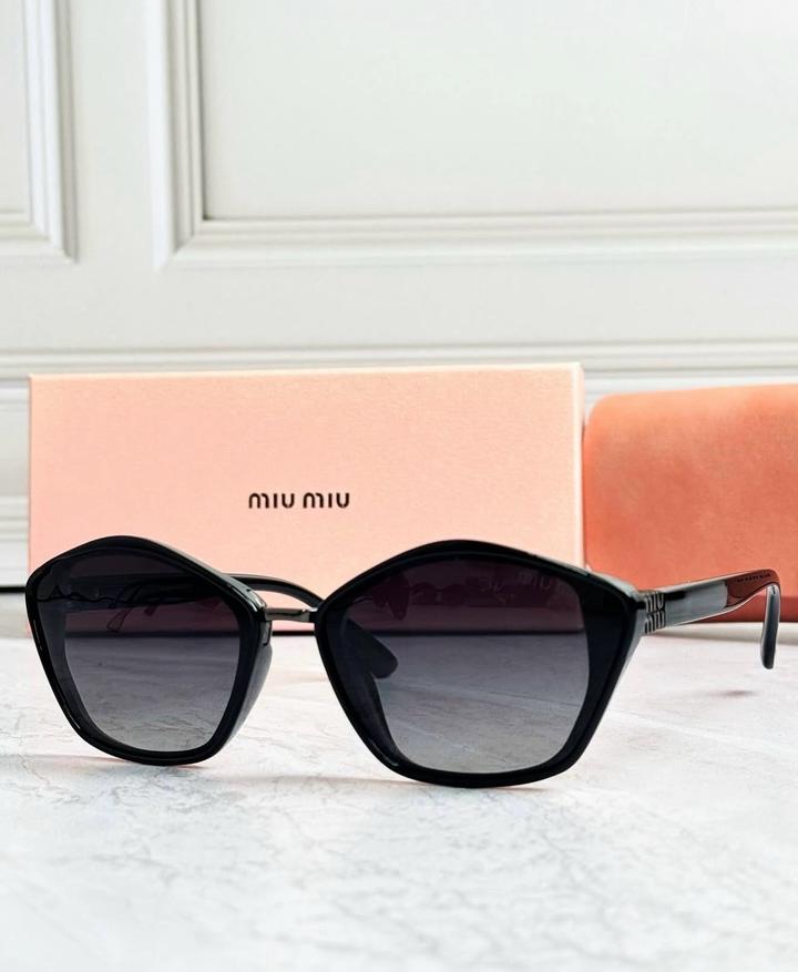 Солнцезащитные очки